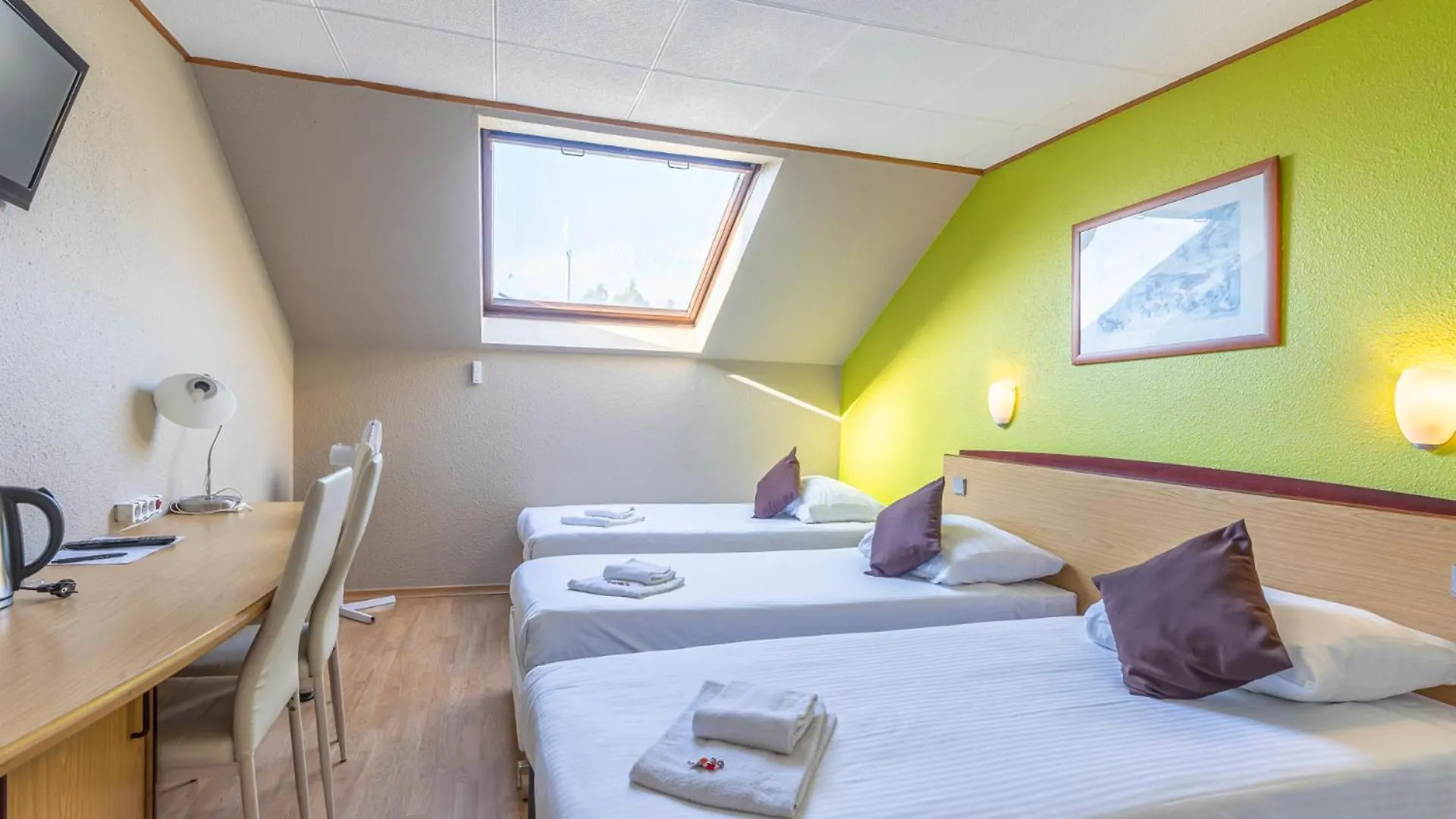 Sleep & Go Brugge Hotel 0*, Bruges Bélgica