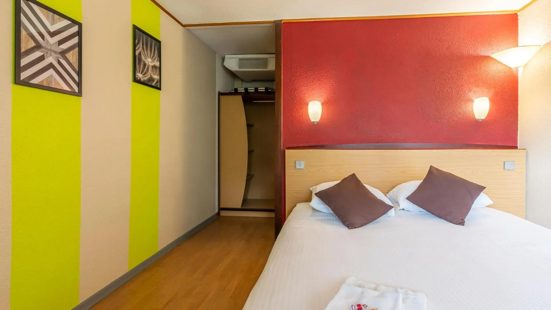 Sleep & Go Brugge Hotel