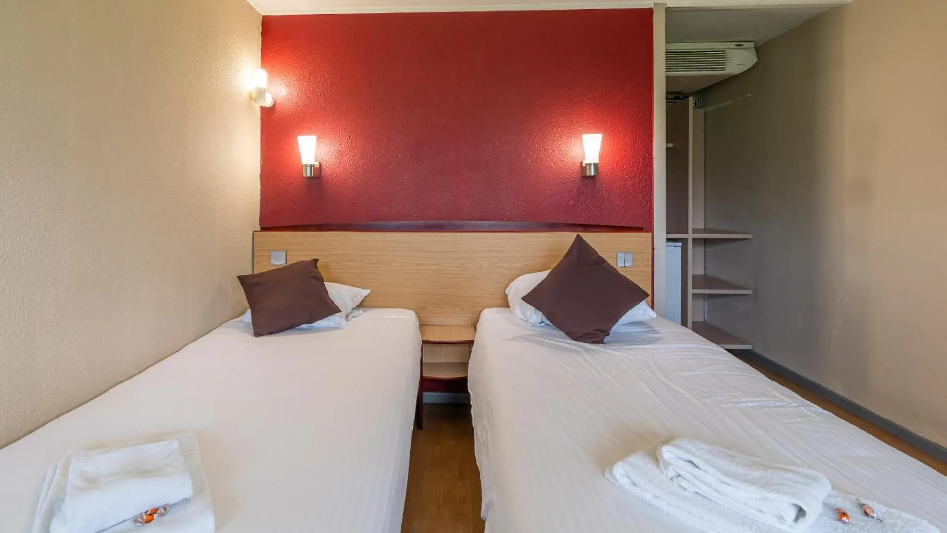 Sleep & Go Brugge Hotel  Bruges