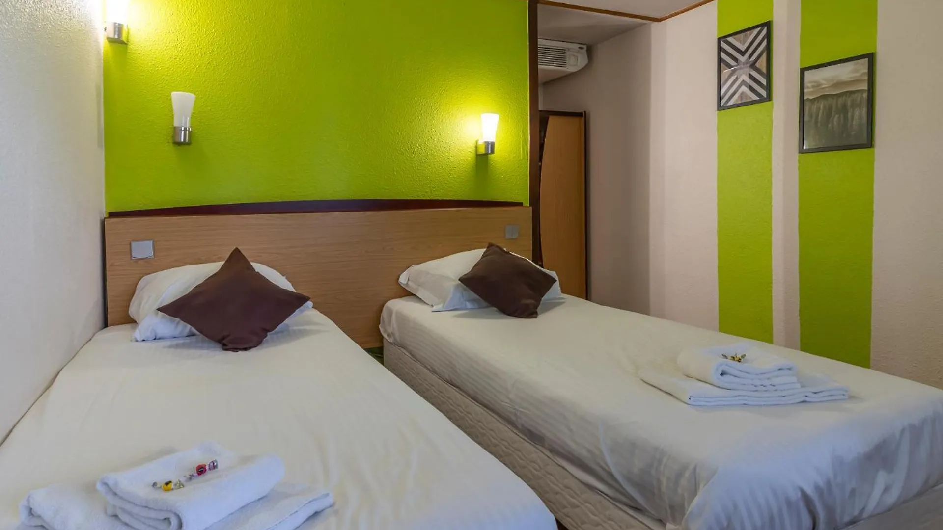 Sleep & Go Brugge Hotel  Bruges